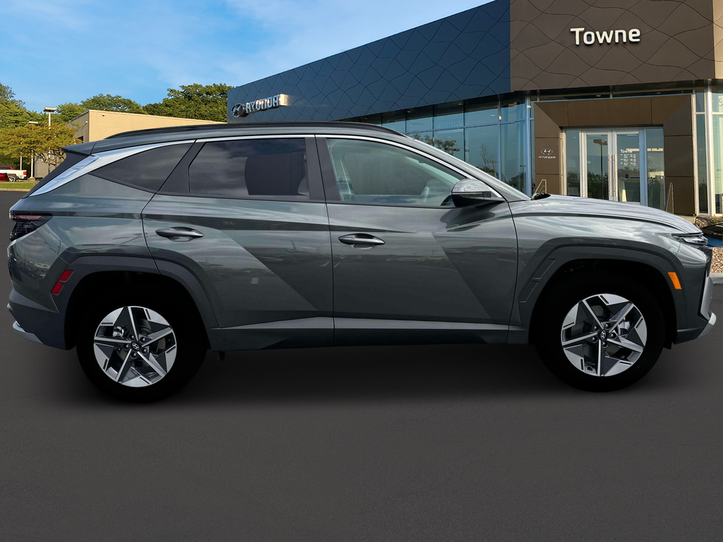 new 2025 Hyundai TUCSON Hybrid car, priced at $36,155
