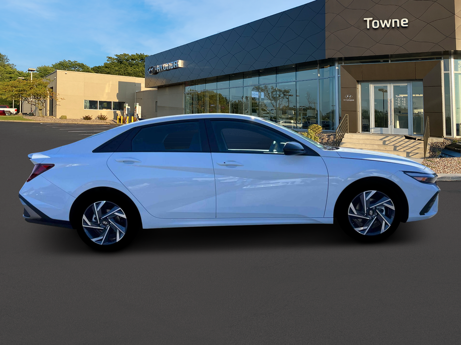 new 2025 Hyundai Elantra car, priced at $25,135