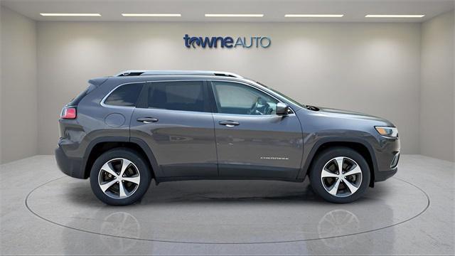 used 2019 Jeep Cherokee car, priced at $19,357