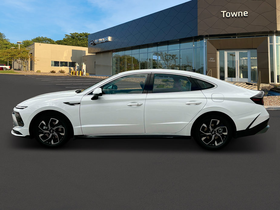 new 2024 Hyundai Sonata car, priced at $31,180