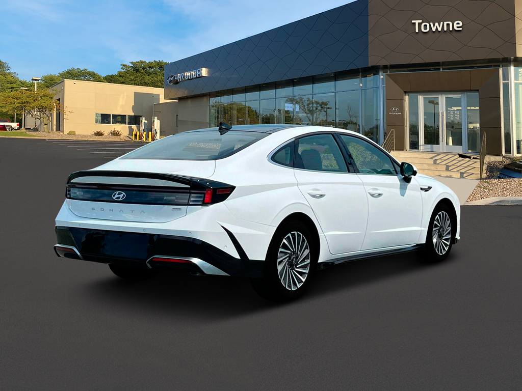 new 2025 Hyundai Sonata Hybrid car, priced at $39,960
