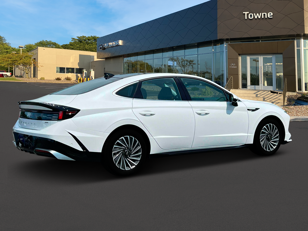 new 2025 Hyundai Sonata Hybrid car, priced at $39,960