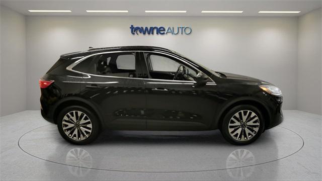 used 2022 Ford Escape car, priced at $22,164