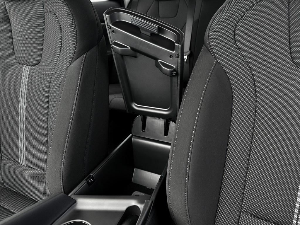 new 2025 Hyundai Elantra car, priced at $23,180