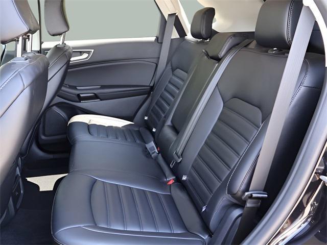 used 2024 Ford Edge car, priced at $35,803