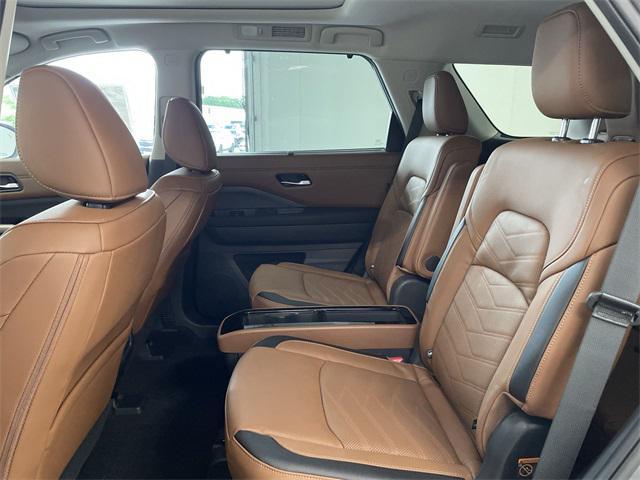 new 2025 Nissan Pathfinder car, priced at $49,454