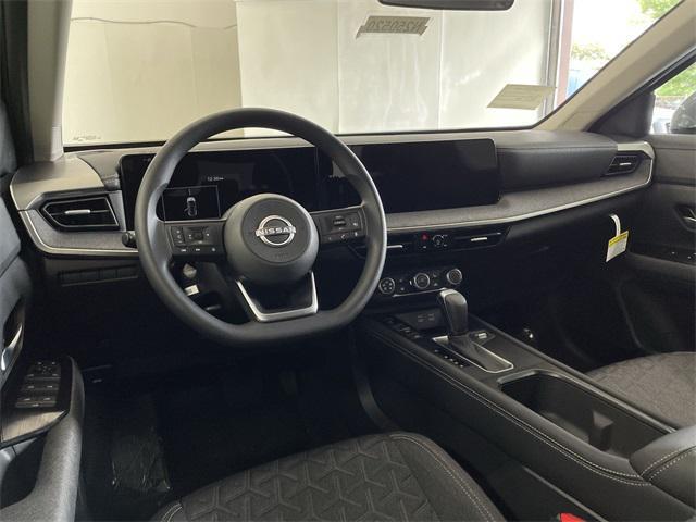 new 2025 Nissan Kicks car, priced at $26,294