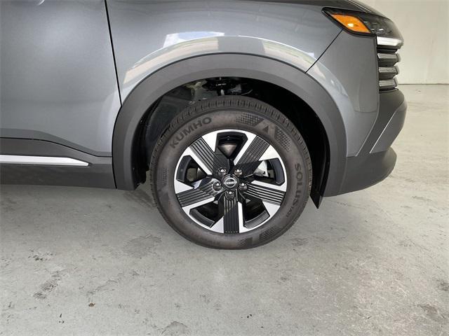 new 2025 Nissan Kicks car, priced at $26,294