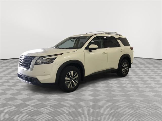 new 2024 Nissan Pathfinder car, priced at $40,406