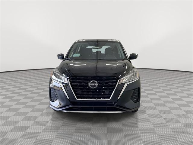 new 2025 Nissan Kicks car, priced at $22,240