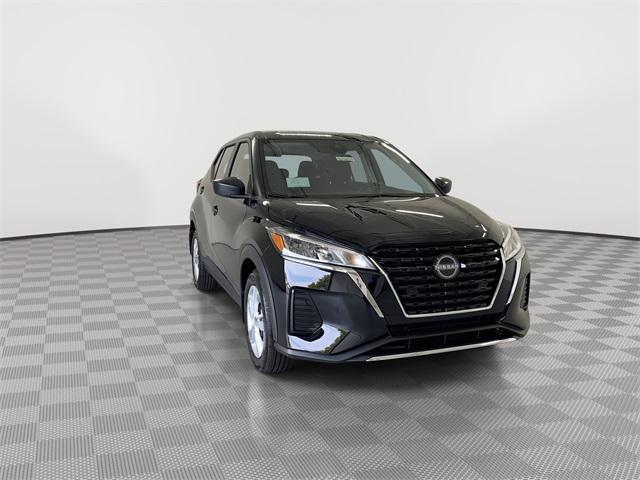 new 2025 Nissan Kicks car, priced at $22,240