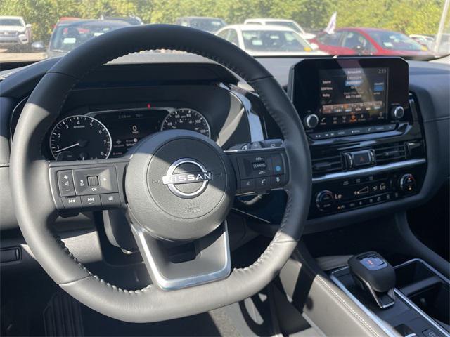 new 2025 Nissan Pathfinder car, priced at $34,857