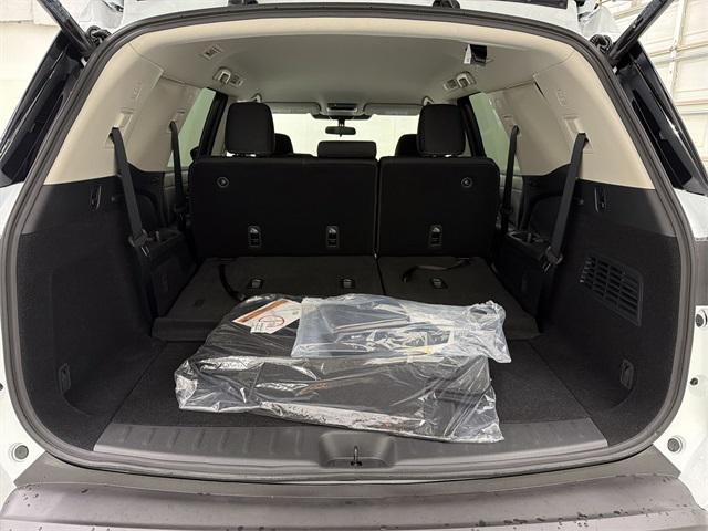 new 2025 Nissan Pathfinder car, priced at $36,210