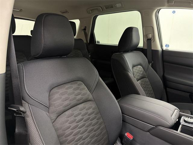 new 2025 Nissan Pathfinder car, priced at $36,210