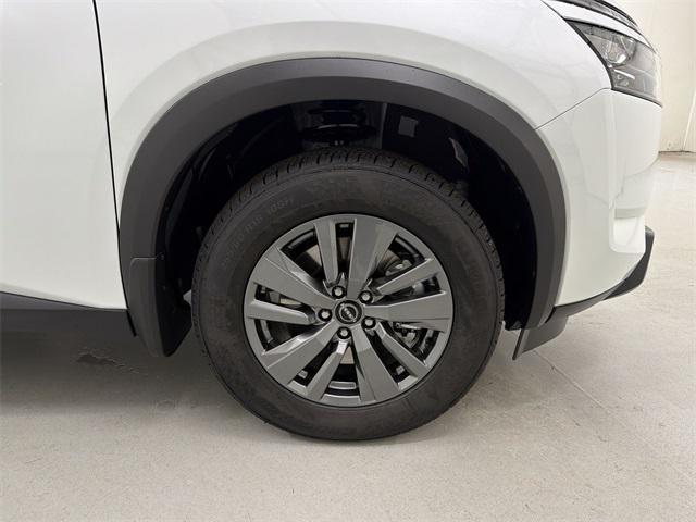 new 2025 Nissan Pathfinder car, priced at $36,210