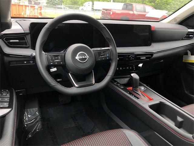 new 2025 Nissan Kicks car, priced at $26,167