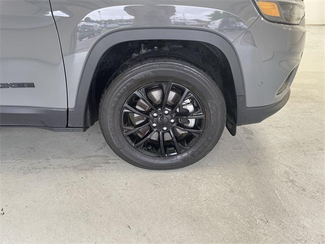 used 2023 Jeep Cherokee car, priced at $22,825