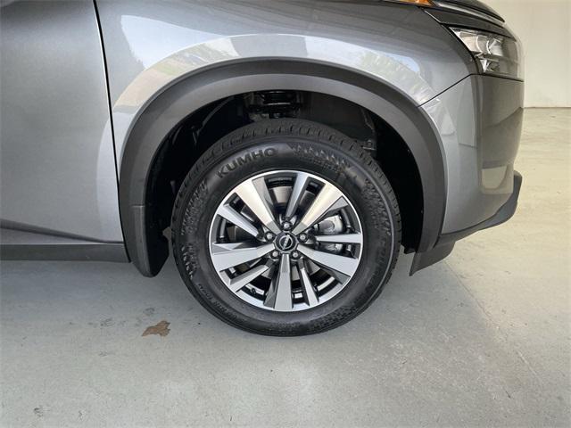 new 2025 Nissan Pathfinder car, priced at $42,824