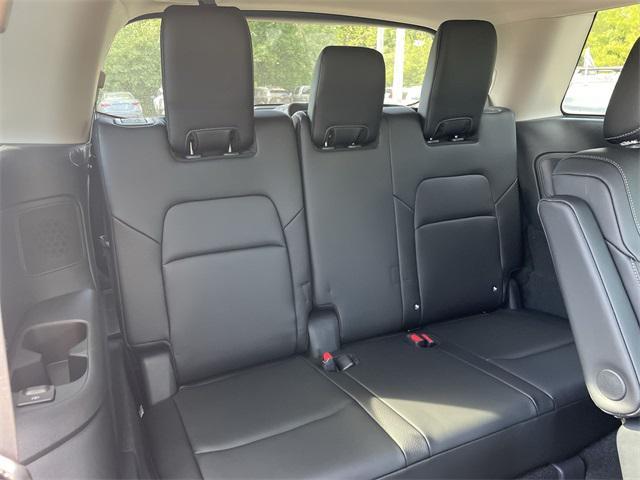 new 2025 Nissan Pathfinder car, priced at $39,840