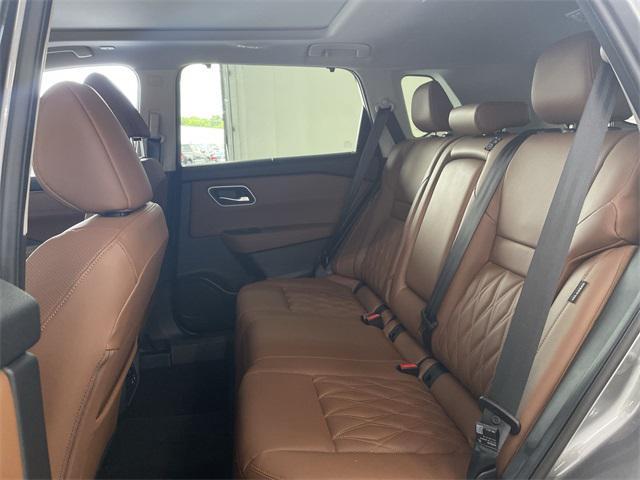 new 2025 Nissan Rogue car, priced at $39,076