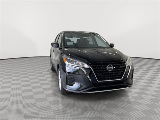 new 2025 Nissan Kicks car, priced at $21,515