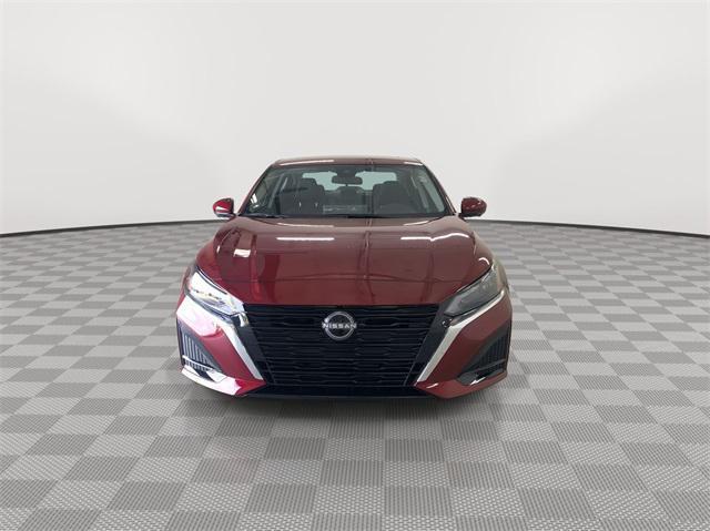 new 2025 Nissan Altima car, priced at $33,004