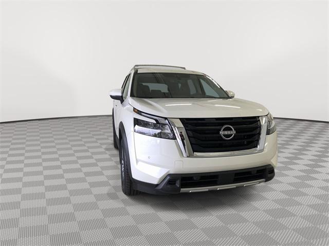 new 2024 Nissan Pathfinder car, priced at $41,789