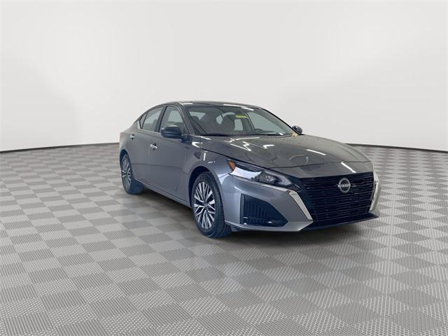 used 2025 Nissan Altima car, priced at $24,980