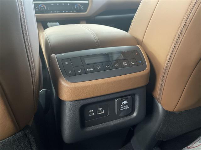 new 2025 Nissan Pathfinder car, priced at $49,856