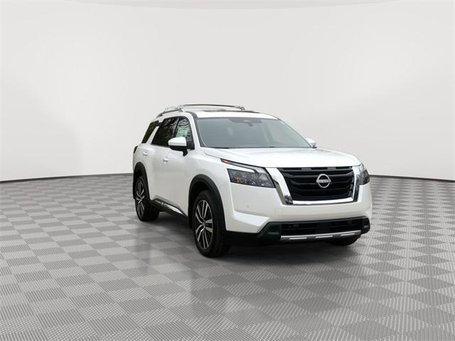 new 2025 Nissan Pathfinder car, priced at $50,096