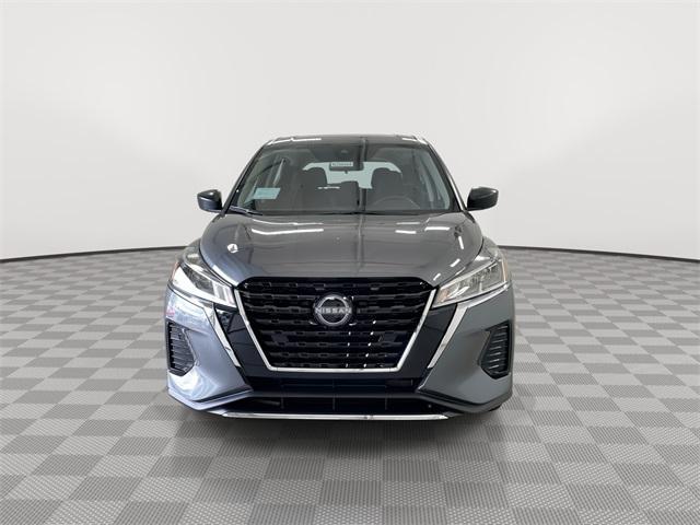 new 2025 Nissan Kicks car, priced at $22,240