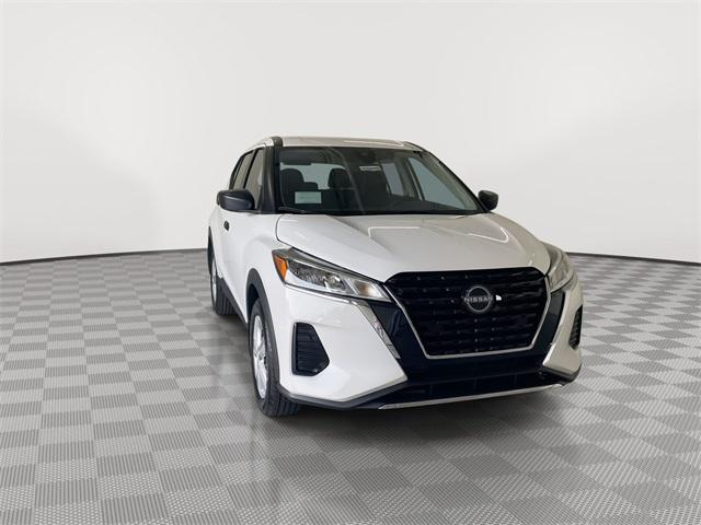 new 2025 Nissan Kicks car, priced at $21,949