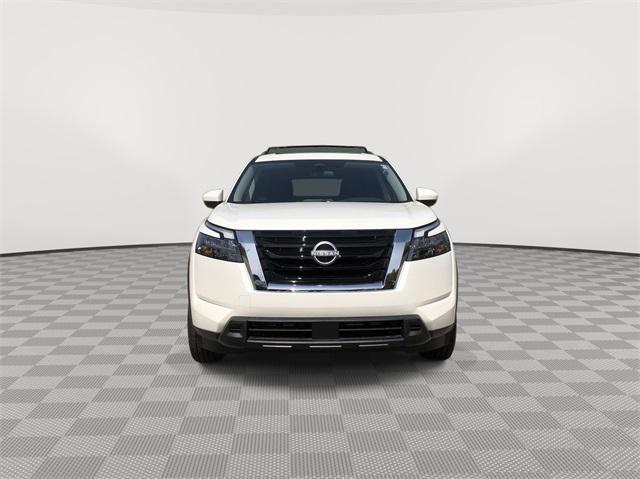 new 2024 Nissan Pathfinder car, priced at $42,133