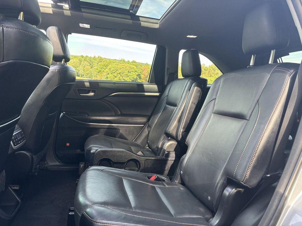 used 2016 Toyota Highlander car, priced at $19,995