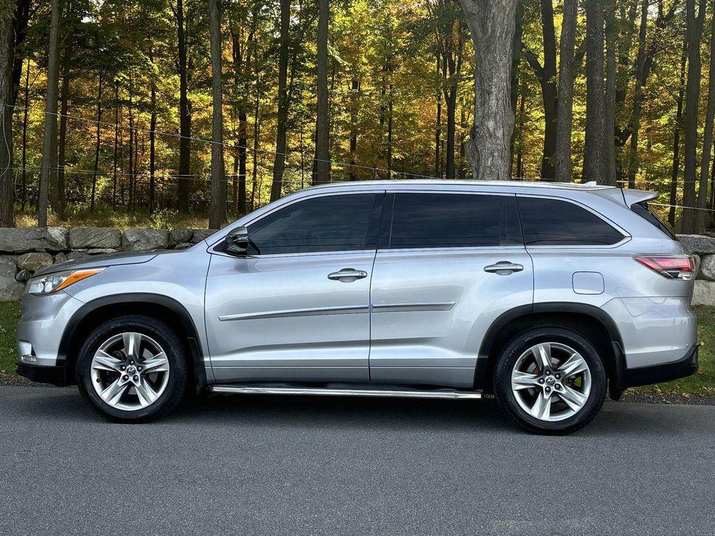 used 2016 Toyota Highlander car, priced at $19,995