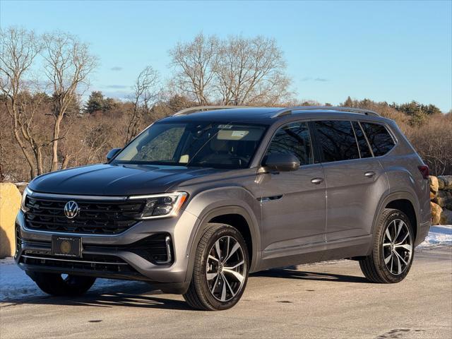 used 2024 Volkswagen Atlas car, priced at $40,667