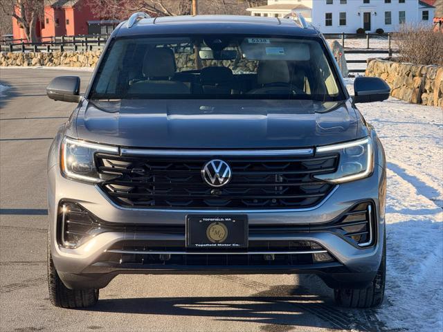 used 2024 Volkswagen Atlas car, priced at $40,667