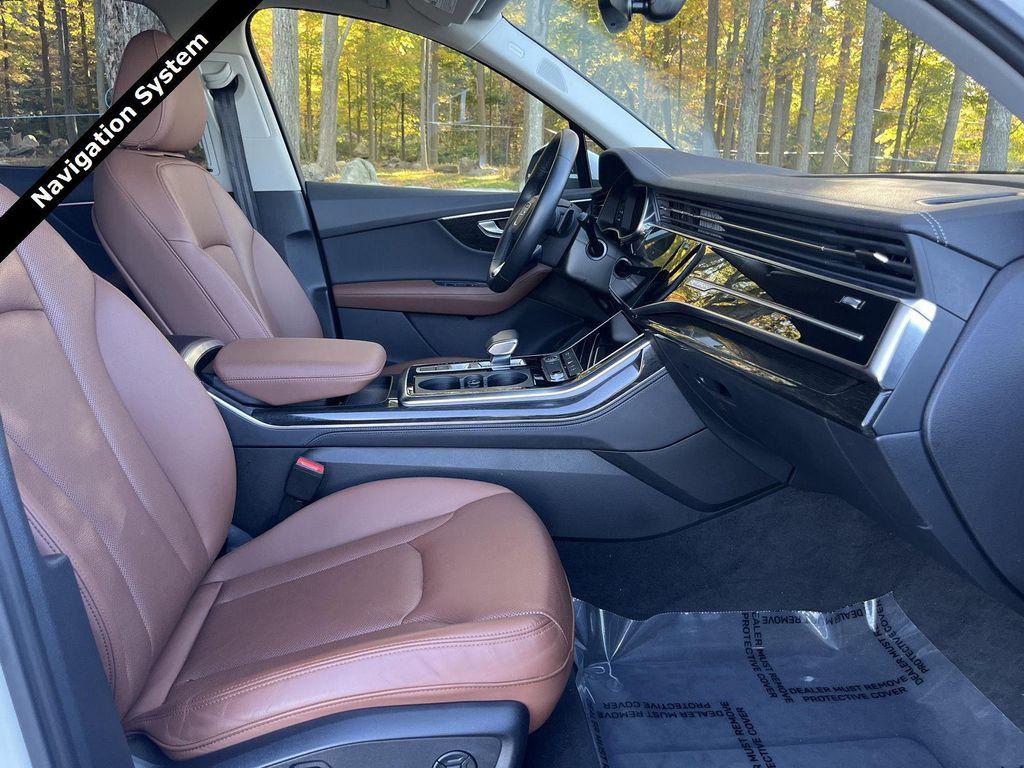 used 2024 Audi Q7 car, priced at $45,995