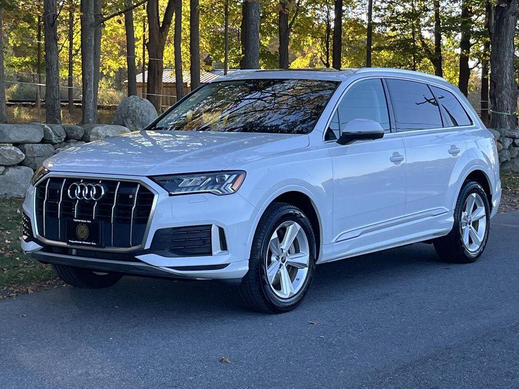 used 2024 Audi Q7 car, priced at $45,995