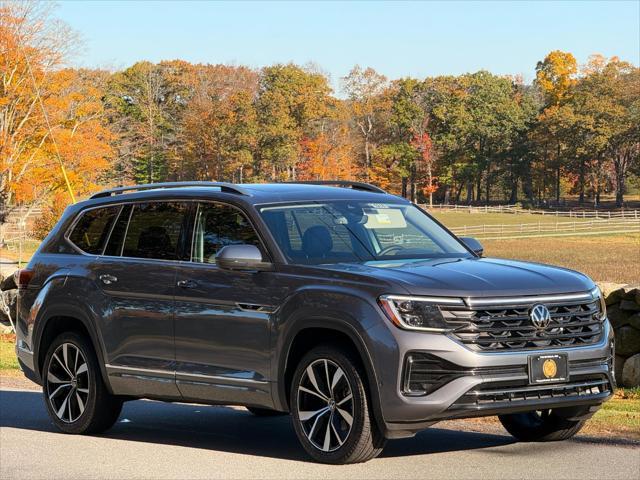 used 2024 Volkswagen Atlas car, priced at $44,495