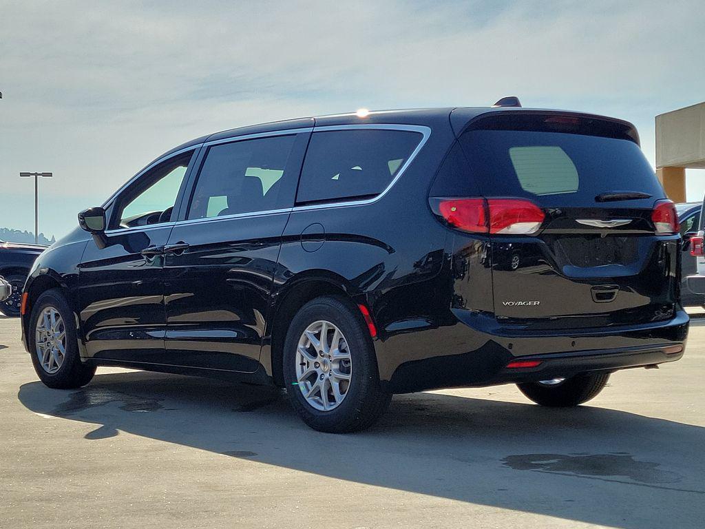 new 2025 Chrysler Voyager car, priced at $33,604
