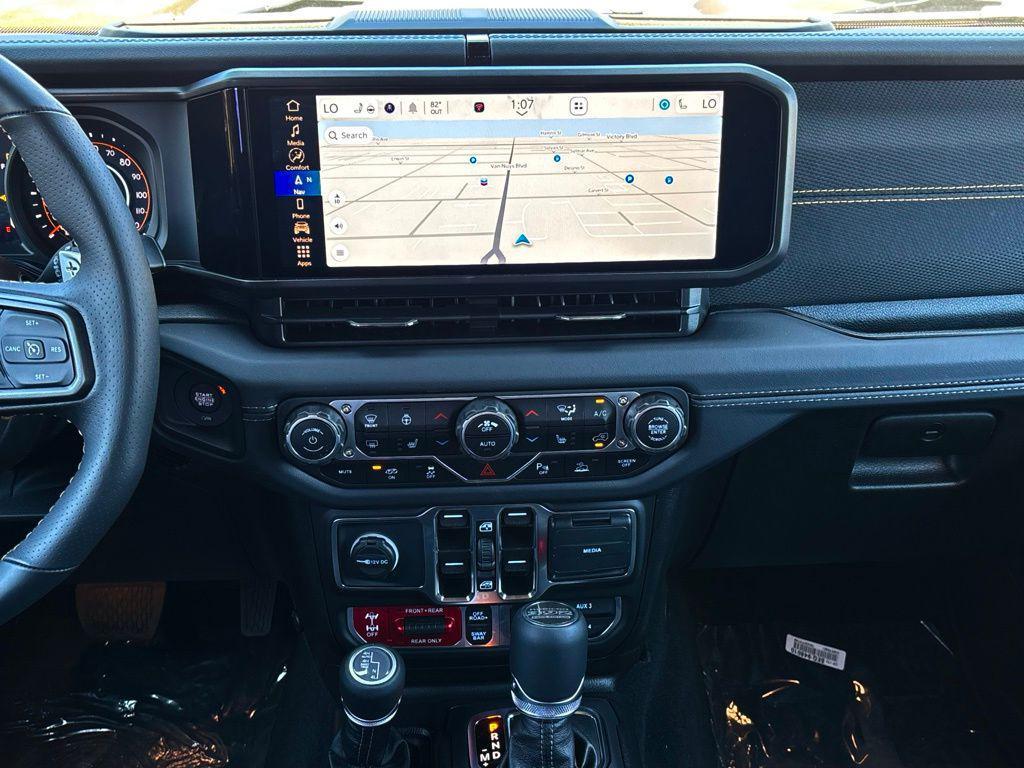 new 2025 Jeep Wrangler car, priced at $100,185
