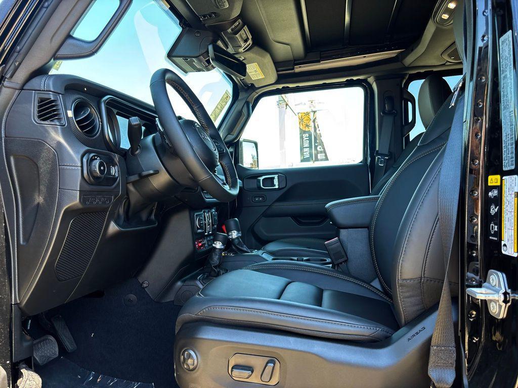 new 2025 Jeep Wrangler car, priced at $100,185