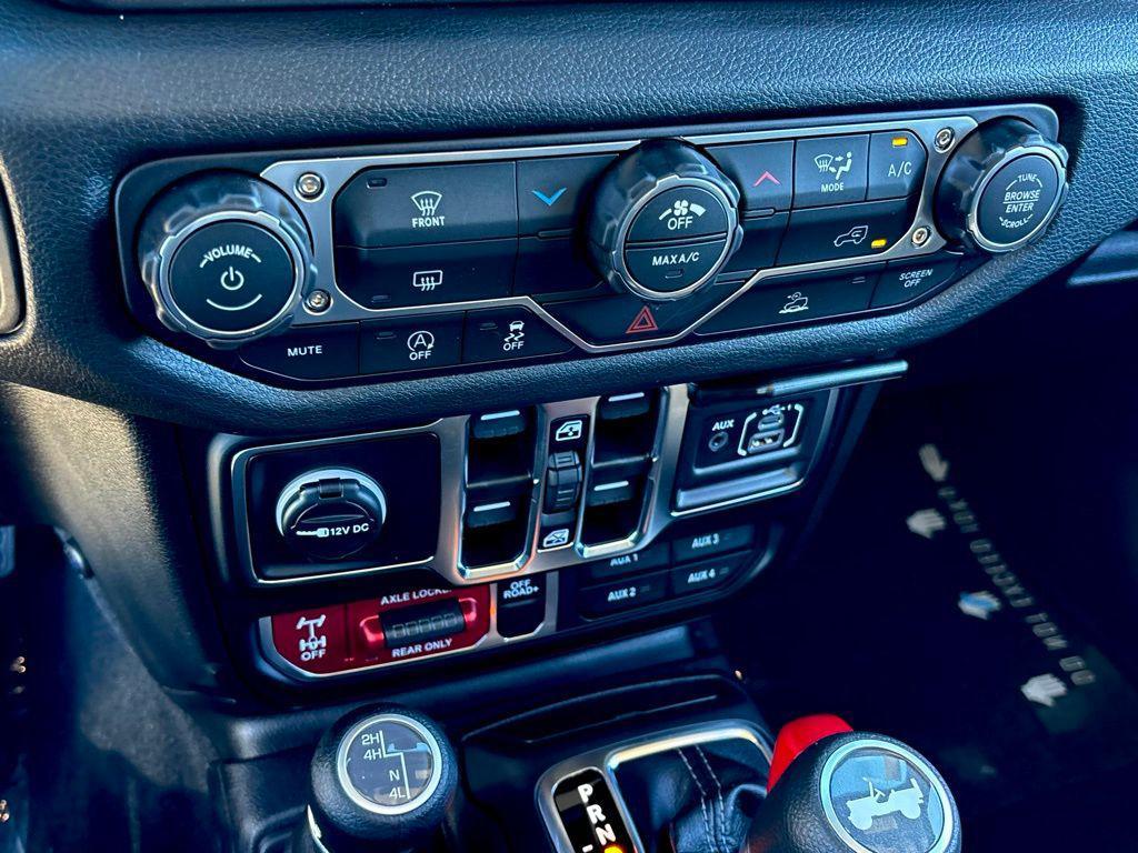 new 2026 Jeep Wrangler car, priced at $48,394