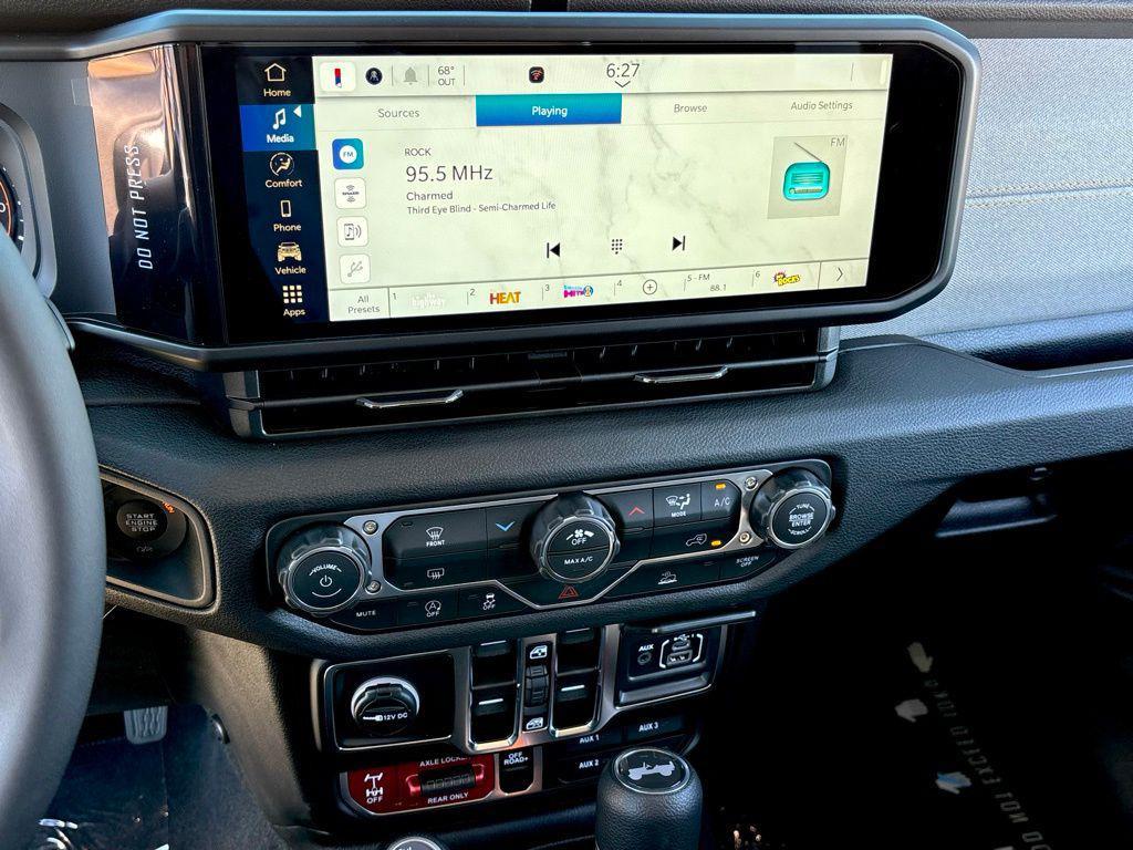 new 2026 Jeep Wrangler car, priced at $48,394