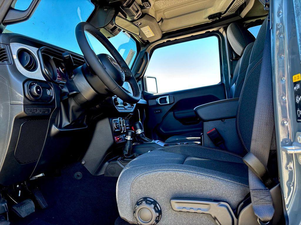 new 2026 Jeep Wrangler car, priced at $48,394