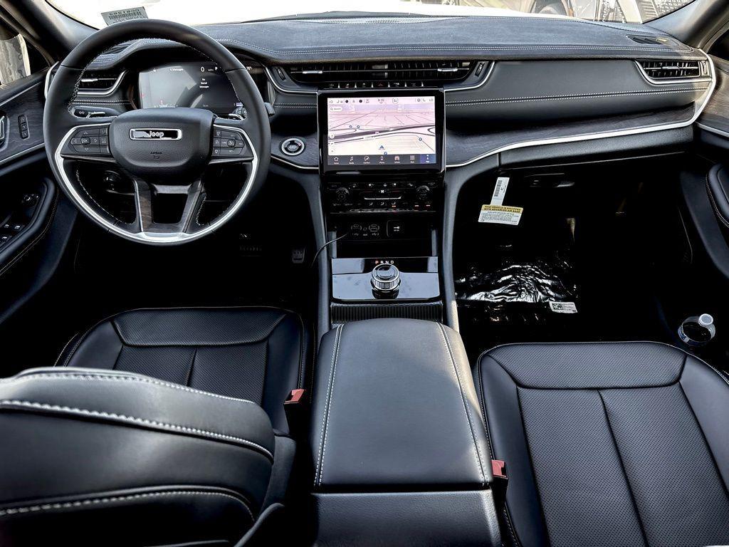 new 2025 Jeep Grand Cherokee car, priced at $46,869