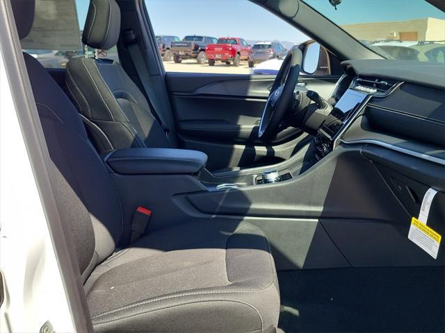 new 2025 Jeep Grand Cherokee L car, priced at $37,476