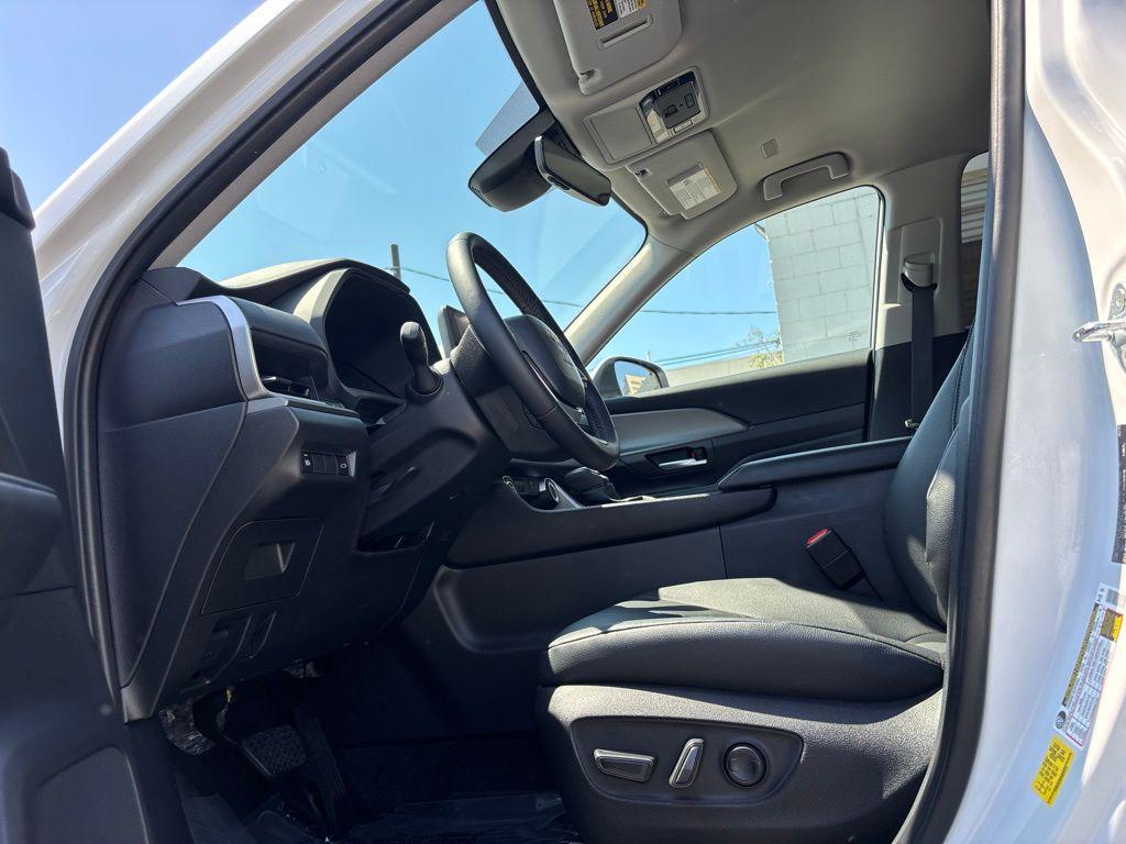 used 2025 Toyota Grand Highlander car, priced at $47,000