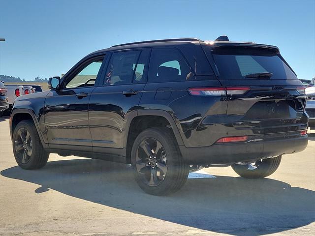 new 2025 Jeep Grand Cherokee car, priced at $45,202